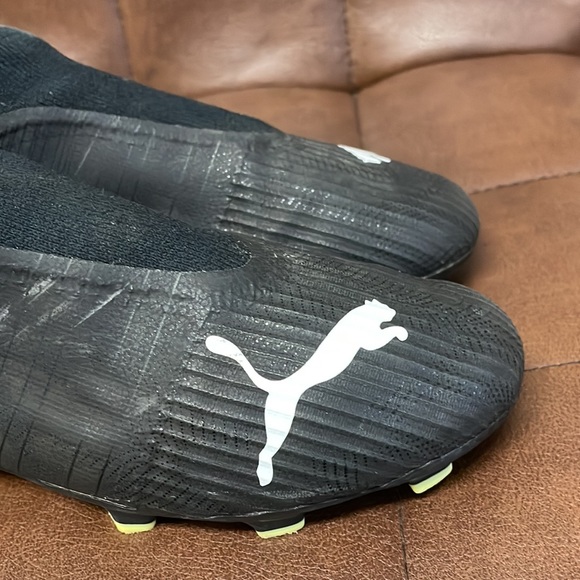 Puma Ultra FG Soccer Cleats - Picture 10 of 13